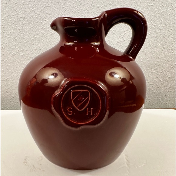 Tender Heart Treasures Jug Pottery Pitcher Brown SH Crest on front - 2004 - Picture 1 of 7